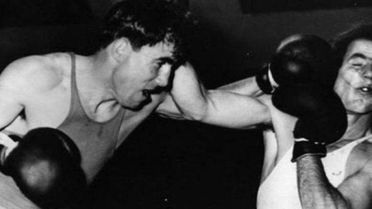 Съдия от САЩ прецаква Моката за златото
Борис Георгиев е на 23 години, когато заминава да се бие на олимпиадата в Хелзинки `52. До последно е на кантар за място в отбора, но преди игрите бие голямата надежда Петър Станков и го взимат в състава за Финландия. Там Моката побеждава последователно трима съперници, а на полуфинала се пада с румънеца Васили Тица. Излиза на ринга с омекнали крака, тъй като преди мача за пръв път му правят масаж, който Моката първоначално отказва. Въпреки това се бие храбро и първоначалното решение на реферите е победа за българина с 2:1 гласа. След това обаче съдията от САЩ си изисква обратно фиша вписва в него победа за румънеца. Става голям скандал, но в крайна сметка на финала отива Тица, където е размазан от легендарния американец Флойд Патерсън. За Моката остава утехата, че поне печели бронзов медал.  
Животът му след това се развива твърде лошо. През 1957 г. ослепява с едното око вследствие на удар, получен по време на мач. На стари години живее в мизерия, а вече дори не познава близките си заради тежък удар от болестта на Алцхаймер.