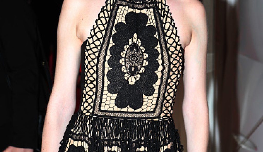 Еленор Томлисън