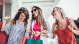 Жените не харчат повече, просто харчат различно
