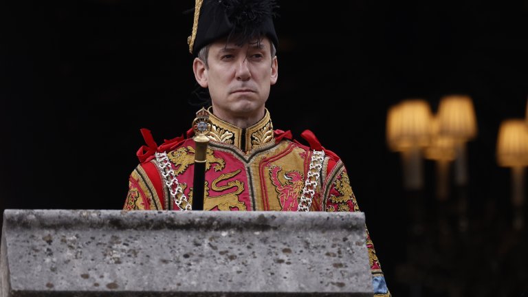 Официално: Чарлз III е новият крал на Великобритания (Снимки)