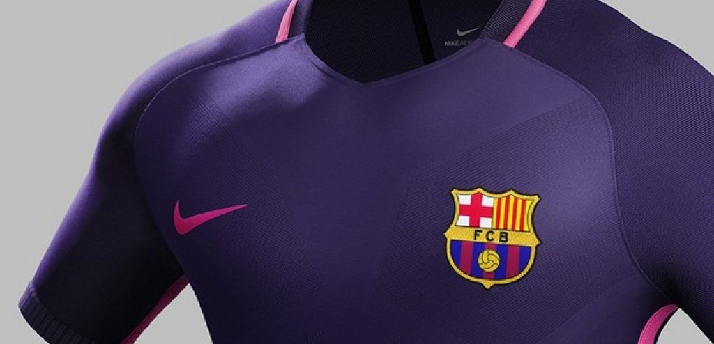 И Барса показа лилав екип