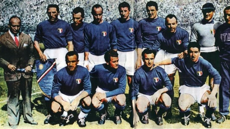 На Световното през 1938-а той е титулярният нападател на Италия, докато Меаца е върнат назад в полузащитата. Защитаващият трофея си шампион отпреди четири години започва с неочаквано труден мач срещу Норвегия. Скандинавците удържат равенството почти до края, но в 94-тата минута Пиола донася победата за „адзурите“. На четвъртфиналите е отстранен домакина Франция. Пиола вкарва два гола, а в местната преса е наречен Екзекутора. На финала отново се разписва на два пъти при победата с 4:2 над Унгария. Силвио вече е световен шампион и е разпознат като най-добрия нападател в света.