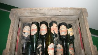 Old_Faroese_beer_bottles