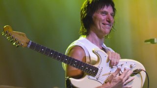 Jeff_Beck_EnmoreTheatre