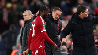 Кризата в Ливърпул се задълбочи след кошмарна загуба на "Анфийлд"