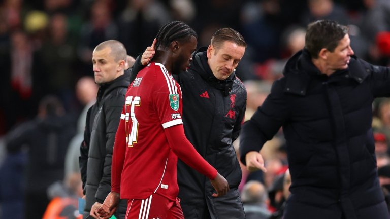 Кризата в Ливърпул се задълбочи след кошмарна загуба на "Анфийлд"