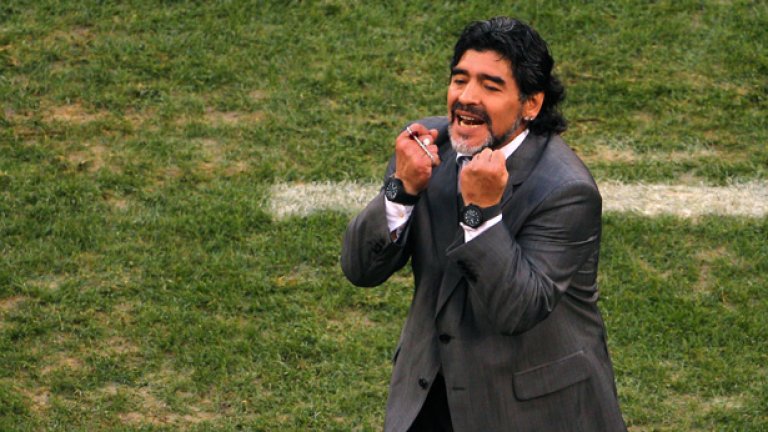 Диего Марадона нападна ръководителите на ФИФА заради многобройните скандали 