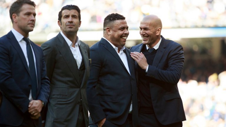 Легендите се събраха на "Сантяго Бернабеу" в знак на уважение към Кристиано Роналдо, който показа "Златната топка" на феновете на Реал.