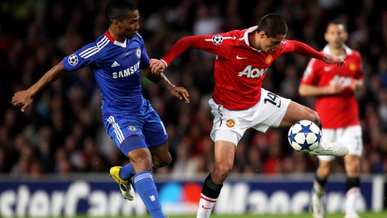 Микаел Есиен
Един от фаворитите на Моуриньо в първия му период беше даден на Милан при завръщането на португалеца в лондонския клуб.