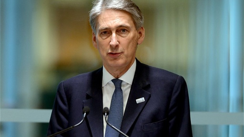 PHILIP-HAMMOND_2695972b