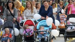 Майките ще протестират срещу новите антикризисни мерки на кабинета