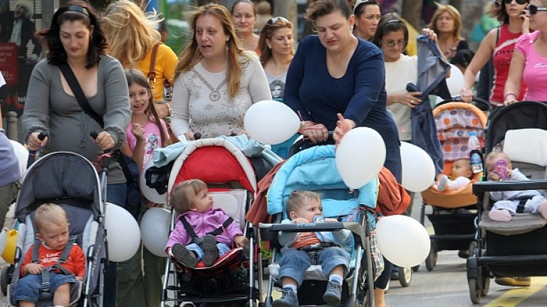 Майките ще протестират срещу новите антикризисни мерки на кабинета