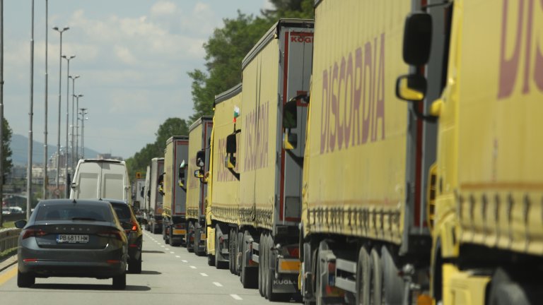 КРИБ излезе с позиция в подкрепа на автобусните превозвачи