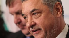 8 министри не подкрепиха решение на кабинета, разкри вицепремиерът Валери Симеонов след днешното заседание на Министерски съвет.