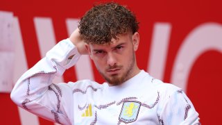 Захвърлен от Ливърпул и Астън Вила, той е големият губещ от зимния трансферен прозорец