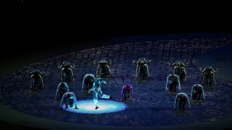 Нова порция танцьори