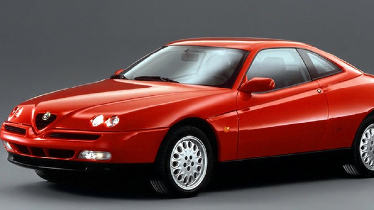 Alfa Romeo GTV
Един от най-интересните дизайни на 90-те, съчетан с почит към първото поколение на GTV