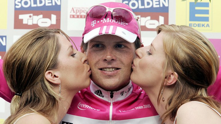 Алкохол, наркотици и опит за убийство на проститутка: Падението на един велик шампион, който насила бе вкаран в лудница