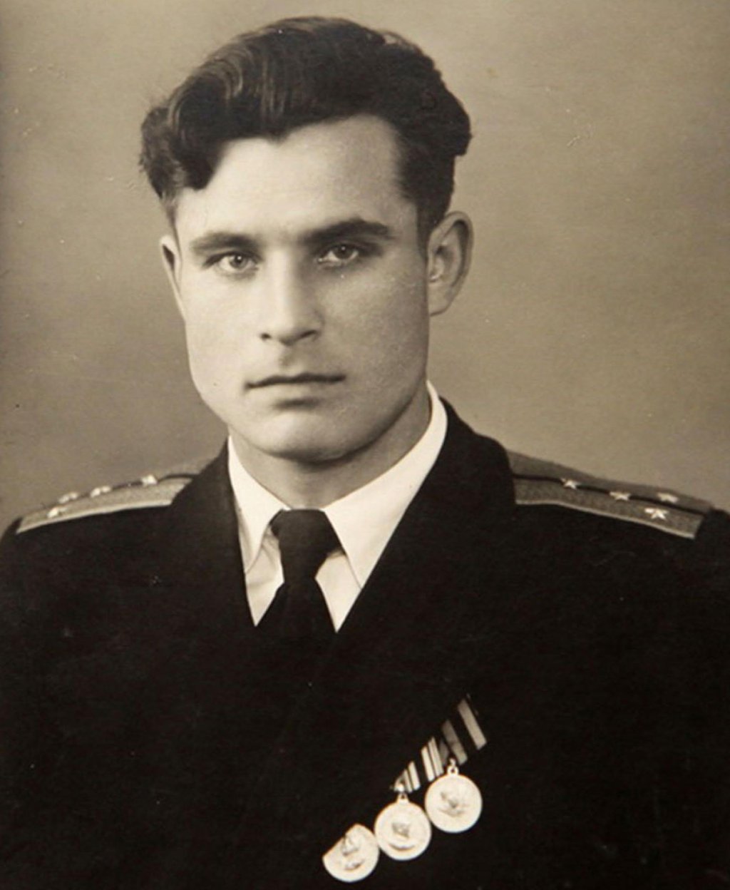 Vasili_Arkhipov_young