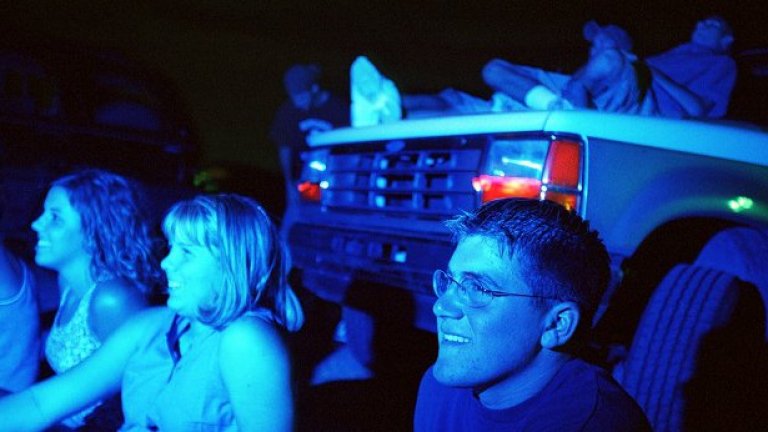 Ще падне ли таванът на лятното кино?