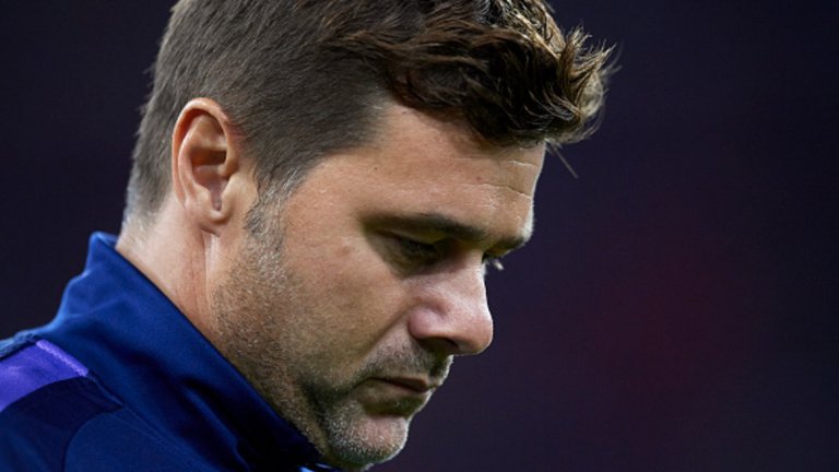 Езикът на тялото на Маурисио Почетино говори красноречиво за разочарованието му