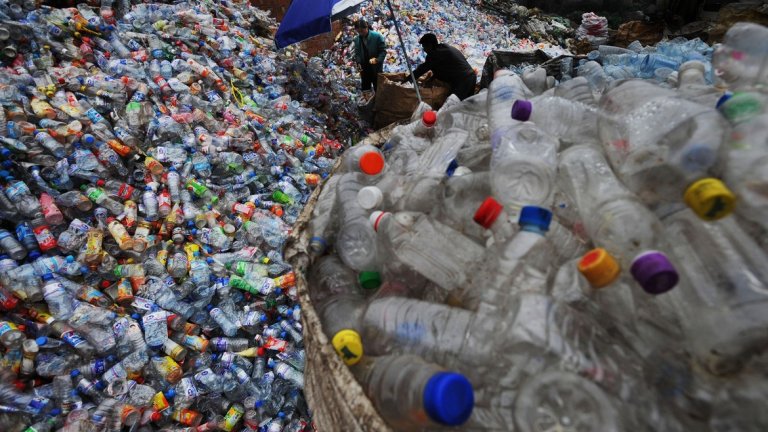 20 контейнера с отпадъци бяха засечени и в Бургас
