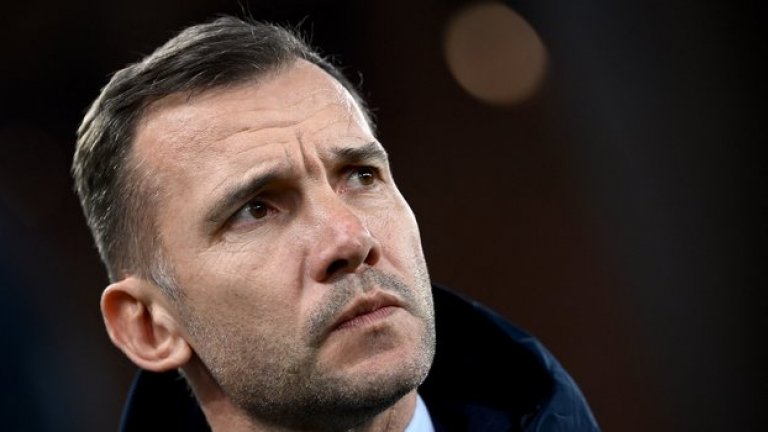 Шевченко поема футбола на Украйна