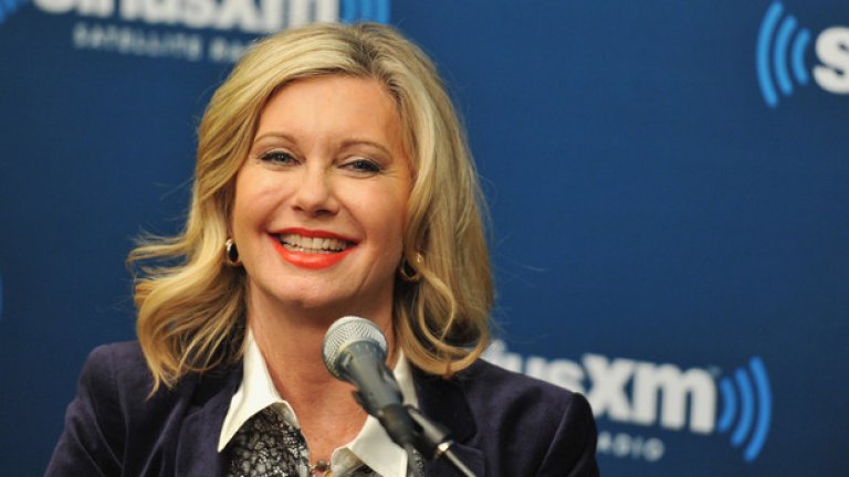 Накратко - бащата на Оливия Нютън-Джон помогнал да се спечели важна битка и заловил един от най-високопоставените нацисти, майка й е бежанец и дъщеря на един от най-великите умове в атомната физика