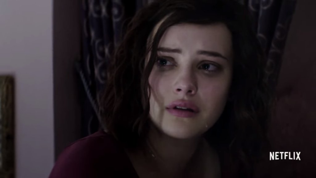 \"13 Reasons Why\" 
Училищната драма разказва историята на момиче, което се самоубива и оставя записи за различните хора, подтикнали я към това решение. 