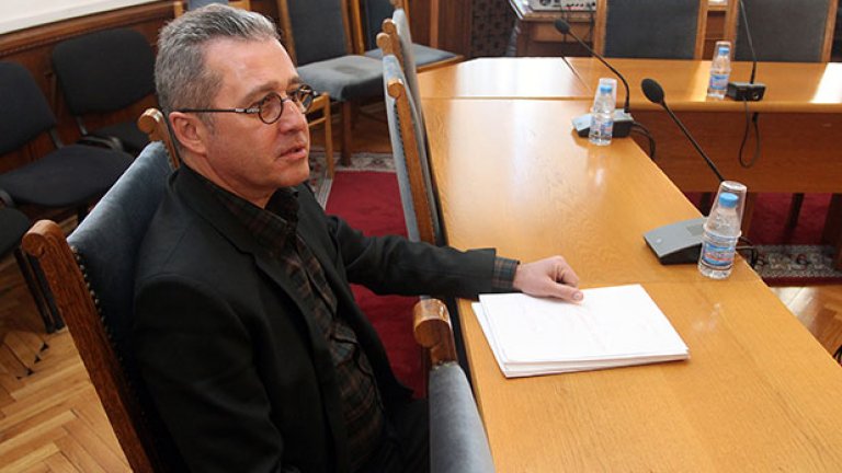Йордан Цонев внесе в Народното събрание законовите промени, предложени от БНБ
