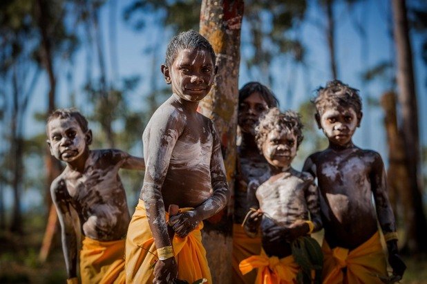 По време на фестивала Гарма, племената Йолнгу (Yolngu) честват традициите си чрез танци, песни и изкуства