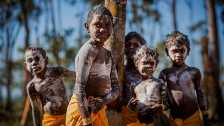 По време на фестивала Гарма, племената Йолнгу (Yolngu) честват традициите си чрез танци, песни и изкуства