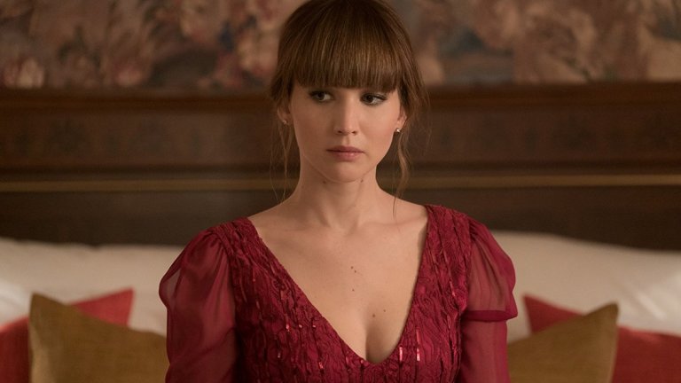 Червената лястовица/ Red Sparrow 
Red Sparrow, преведен на български като "Червената лястовица", се чакаше с нетърпение от мнозина и особено от феновете на Дженифър Лорънс. Историята за бивша балерина, която се превръща в умел шпионин, звучеше доста интересно. 
Към Лорънс бяха прибавени Джоел Едгертън и Джеръми Айрънс, което обаче не спомогна за крайния резултат. Филмът е излишно дълъг, муден и пълен с елементарна пропаганда, която дразни и най-големите русофоби. Ситуацията не спасяват дори голите сцени с главната актриса.