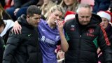 Звезда на Ливърпул загубила съзнание при победата над Юнайтед