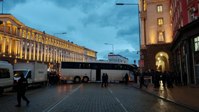 Протестът в центъра на София в сними