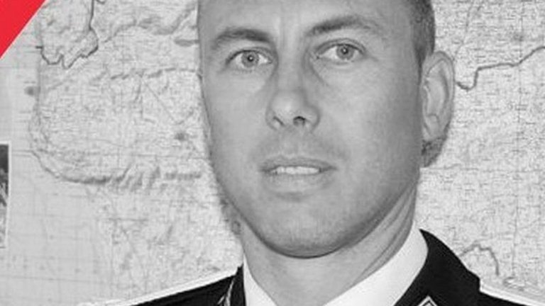 Арно Белтрам, който се разменил за заложниците, похитени от привърженик на "Ислямска държава", почина от раните си. Сега Франция го изпраща като истински герой
