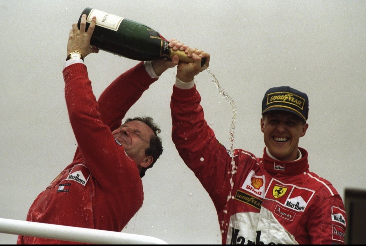 Именно легендарният Шумахер спечели последната Гран При на Аржентина през 1998-а. Сега феновете на Формула 1 очакват евентуалното завръщане на страната в календара на надпреварата през 2019-а.