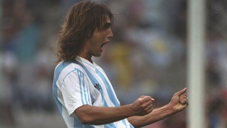 За Батистута, който има рекордните 56 гола за Аржентина.