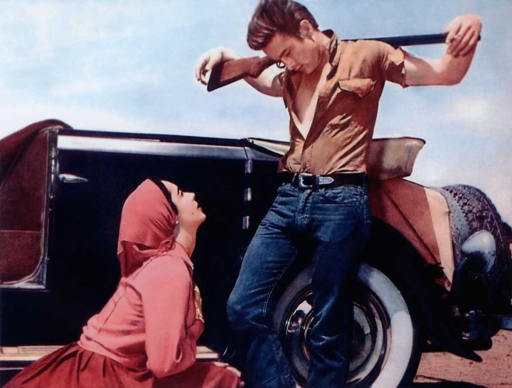 \"Гигант\" (Giant, 1956)
Актьорът окончателно циментира мястото си в киното за поколения напред с този филм, в който се бори за сърцето на героинята на Елизабет Тейлър. Битката е между него и персонажа на друг известен актьор и секссимвол на епохата 