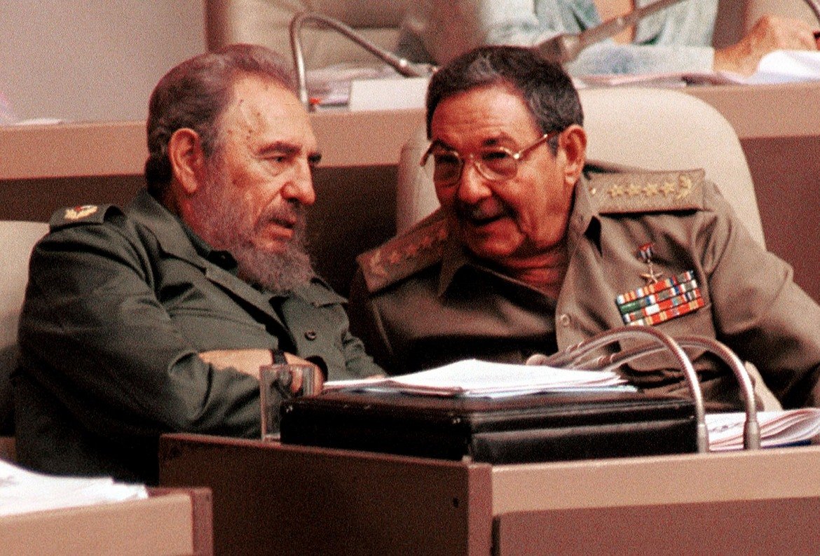 Почти шест десетилетия след като Фидел Кастро застана начело на Куба на страната й предстои голяма промяна. Раул Кастро вече няма да бъде президент, с което начело на Куба ще застане човек без "Кастро" в името си.