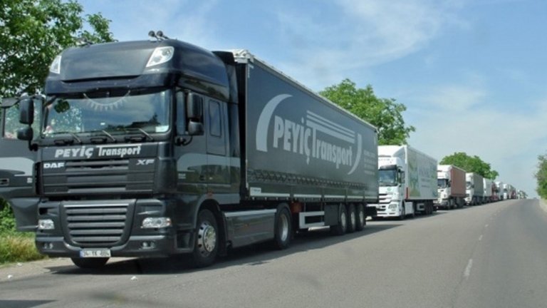 Очаква се пакетът с мерки "Мобилност", който ядоса българските превозвачи, да бъде гласуван на първо четене в сряда