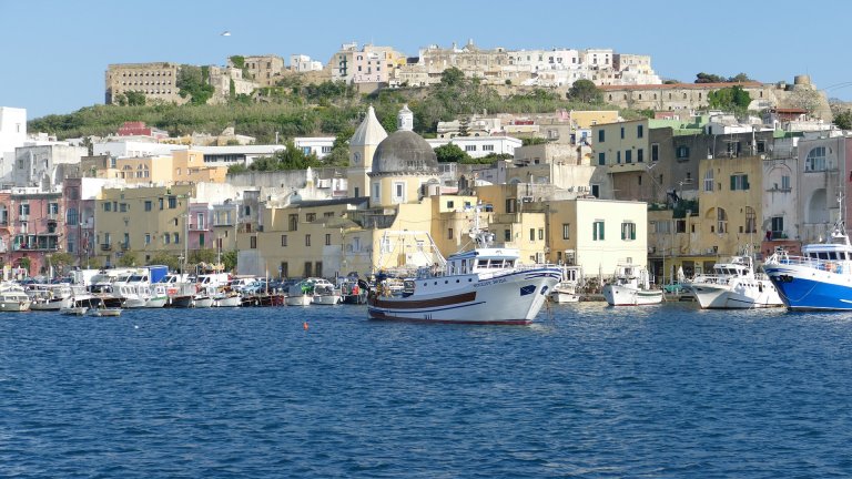 Малки италиански острови търсят своите туристи