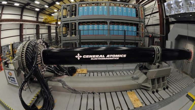 За разлика от ерата на Рейгън, Пентагонът не приема релсотрона като защита срещу междуконтинентални балистични ракети, а като отбрана срещу конвенционални ракети с по-малък обхват.