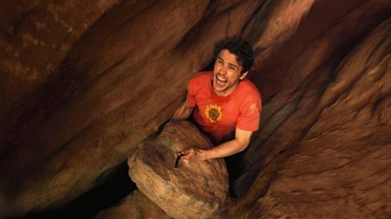 127 Hours

Отличеният с "Оскар" режисьор Дани Бойл представя тази вдъхновяваща истинска история за битката на един човек със суровите природни закони. Арън Ралстън (Джеймс Франко) е страстен почитател на природата, но когато огромен падащ камък го заклещва в отдалечен каньон в Юта, търсачът на силни усещания е изправен пред предизвикателството на живота си. През следващите пет дни Ралстън преминава през едно забележитено пътешествие, в което спомените за семейството и приятелите се преплитат със собствената му смелост и изобретателност, за да превърнат нещастието в триумф.