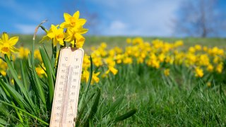 Слънчево и до 28 градуса ще е времето днес