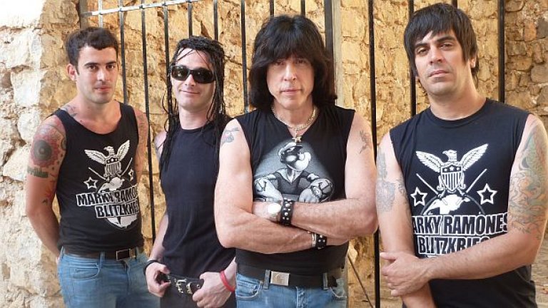 Marky Ramone's Blitzkrieg - Крейзи Джо, Греъм Вандервеен, Марки Рамоун и Майкъл Грейвс 