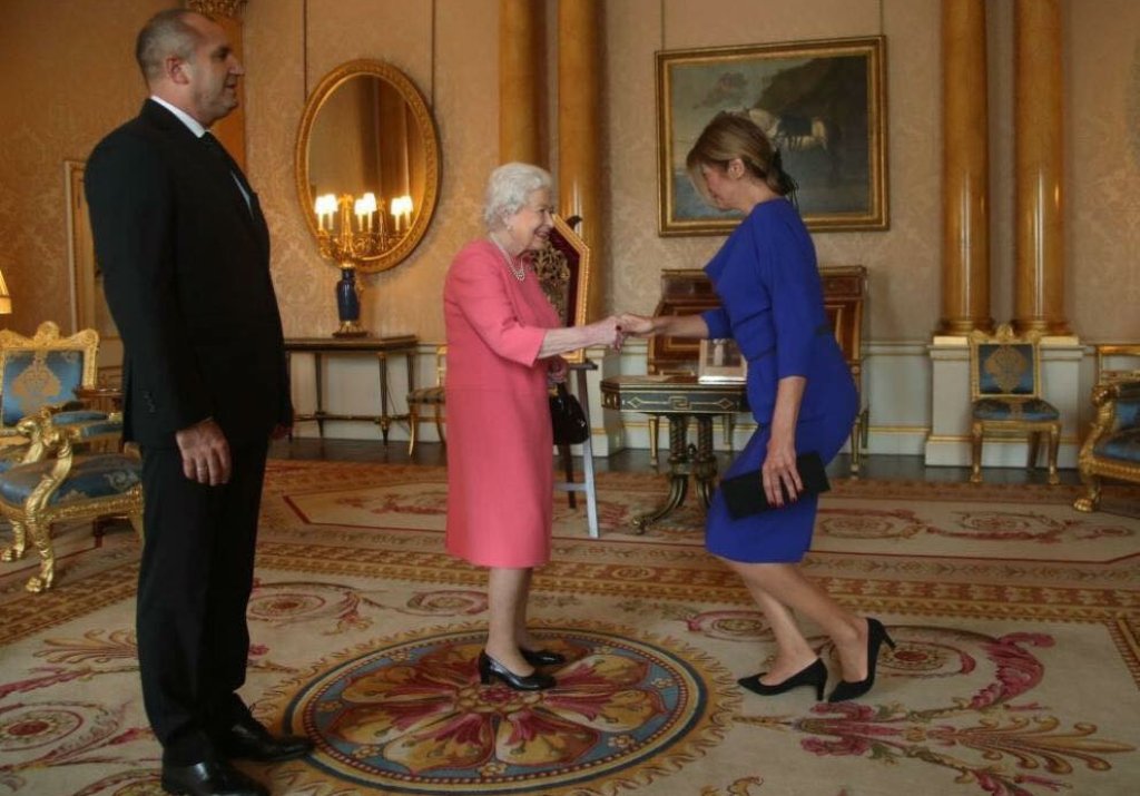 деси радева