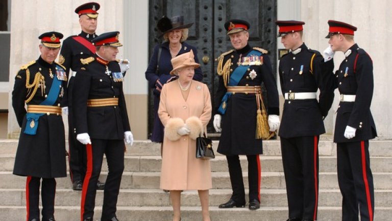 По време на военен парад в Кралската Военна Академия в Сендхърст, 2006-та