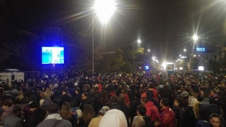 Фотогалерия: Хиляди на митинг-концерта на Слави Трифонов