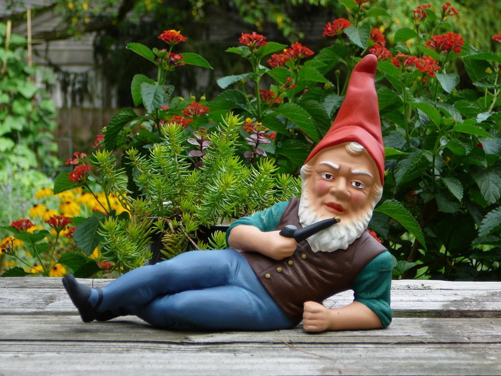 1280px-German_garden_gnome